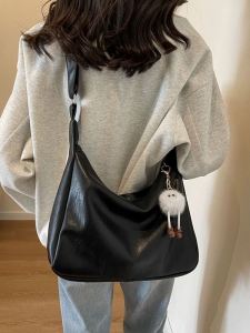 Reverie Vintage Large Capacity Womens Tote Bag Crossbody Shoulder Bag Commuter Bag Fashionable Trendy Handbag Purse