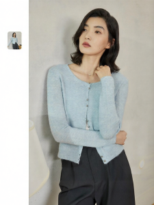 Áo Cardigan Len Cổ Trụ Nút Đơn