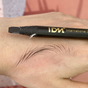 ดินสอเขย่าขนตา Waterproof ติดทนนาน ไม่ซีดจาง ไม่หลุด ดินสอเขย่าขนตาแบบมีเส้นตรงสำหรับใช้ในงานแต่งหน้า