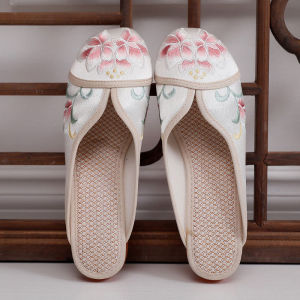 Spring and Summer Chinese Style Traditional Slippers Womens Retro Old Beijing Flat Toe Box Embroidered Half Slippers Ethnic Chinese Ancient Style Outwear Cloth Shoes