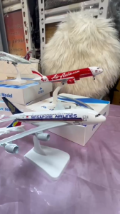 Decors and Beyond  5.5 inches Limited Edition Airlines Diecast Model Aircraft Metal Alloy Airplane Miniatures