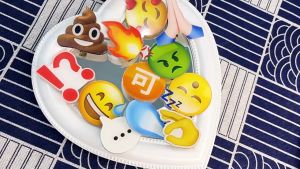 Emoji water drop hairpin emoticon bag handmade hairpin acrylic Super fire sweat clip sweat drop hairpin side clip