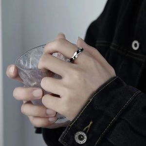 🔥Mobius Ring Trend Niche High-end Noble Simple Men And Women Rings LovelylifeFu👍