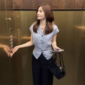 Vintage & Korean Style Short Sleeve V-Neck Blouse + Capri Pants Set