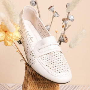 Yizuwang | รองเท้าแตะพื้นนุ่มสำหรับผู้หญิง รองเท้าแตะแบบมีตาข่าย รองเท้าแตะแบบสวมสบาย รองเท้าผู้หญิงวัยกลางคน พื้นแบน สไตล์ฤดูร้อน