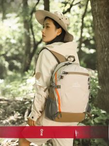 Outdoor Sports Backpack Lightweight Waterproof Travel Bag for Men And Women Hiking Backpacking Bag with Padded Shoulder Straps