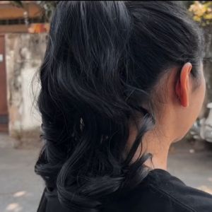 วิกผมผู้หญิง แฮร์พีชผู้หญิง ผมปลอมผู้หญิง แฮร์พีชหางม้า หางม้าแบบหนีบ ผมหางม้าลอนปลาย ยาว40cm ขนาดกำลังดี ใช้ง่าย ทรงสวย