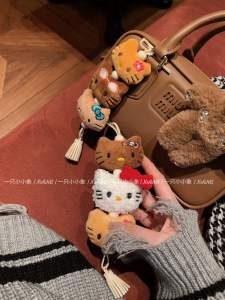 Handmade Kitty Plushie เครื่องประดับแขวนรถ น่ารัก เด็กผู้หญิง หัวใจตกแต่งกระเป๋าอุปกรณ์เสริมทอกระเป๋า Charms บรรยากาศพระเจ้าเครื่องมือ