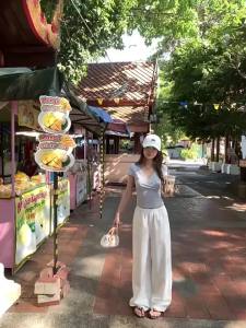 Strawberry Water Sensation Women Linen Casual Pants
