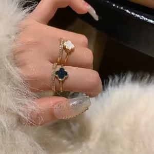 😊ของสวย ส่งไวจ้า😊แหวนดอกโคลเวอร์ ประดับเพชรcz สวยหรู ปรับขนาดได้ พร้อมส่ง