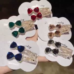 lamai hair accessories กิ๊บติดผม กิ๊บโบว์ ตกแต่งด้วยคริสตัล หลากหลายสีสัน สไตล์เกาหลี Hairpin bowtie crystal decorations. Various colors. Korean style.