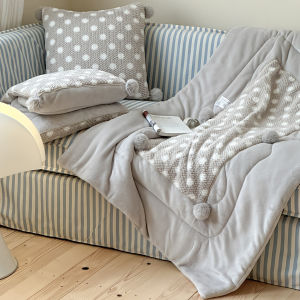 Thickened Winter Milk Velvet Pillow Blanket Two-In-One Office Sofa Nap Car Seat Cushion Combine Polyester Fiber Square Plush