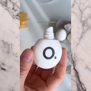 The Ordinary Squalane + Amino Acids Lip Balm 15ml Moisturizes