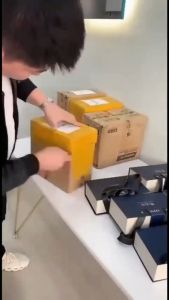 (BELI 1 GRATIS 1) Kacamata Baca Super Auto Fokus Anti Blue Ray | Wanita Pria