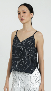 Shaka AW21 Lady Contour Camisole เสื้อสายเดี่ยว คอวี ผ่าข้างมุมเฉียง BL-A211113