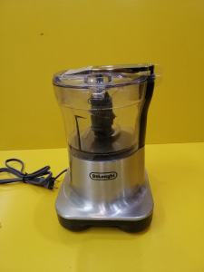 Máy xay thịt nội địa Nhật Delonghi DCP250 (62824) (280W)_Hàng nội địa Nhật đã qua sử dụng điện 100V