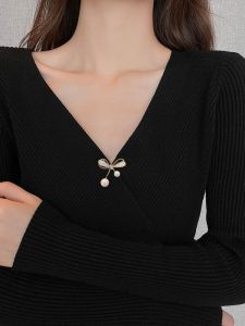 Elegant Pearl Butterfly Knot Brooch Pin: A Women's Fashion Accessory