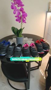 Sepatu Anak TK Termurah & Sekolah SD Trendy