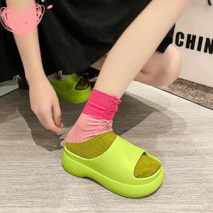 LHMoonlight ใหม่ รองเท้าแตะแฟชั่นส้นหนา พื้นนุ่มปุ๊กปิ๊กมากเวอร์ มี 4 สี สดใสใครจะต้านไหว รีบสั่งเลยน๊าาา - สไตล์เกาหลีเกาใจ