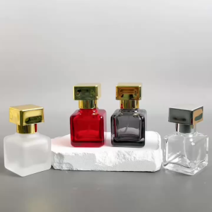 Vỏ rỗng chai đựng nước hoa 30ml kiểu Maison lùn cao cấp thiết kế dày dặn nhiều màu