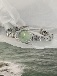 Refined Elegant Minimalist Pearl Watch