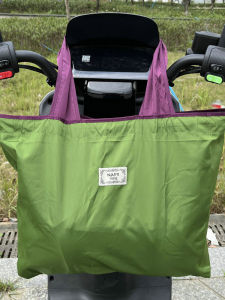 กระเป๋าสะพายข้างจักรยานยนต์แบบพับได้ ความจุขนาดใหญ่ กระเป๋าช้อปปิ้งแบบยืดหยุ่น กระเป๋าใส่หมวกแบบติดหน้า กระเป๋าจักรยานยนต์แบบยืดหยุ่น