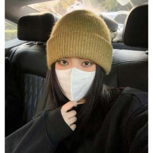 Mũ Len Dệt Kim Thời Trang Phong Cách Hàn Quốc Cho Nữ Mùa Thu Đông Bảo Vệ Tai Ấm Áp Màu Trơn Đa Năng Nhỏ Gọn
