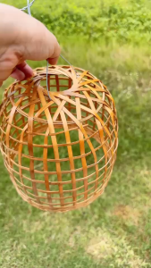 สุ่มไม้ไผ่สานเล็ก ขนาด8x8นิ้ว สุ่มประดับ ซุ้มร้านอาหารใส่ไฟประดับแขวนโชว์เพื่อความสวยงาม