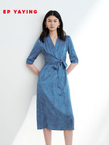EP YAYING | Đầm Lụa In Họa Tiết Elegante Cổ V Đính Dây Nịt eo