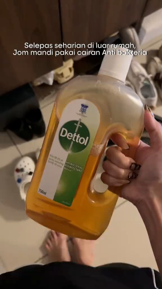 Dettol 1L Antiseptic Brown Liquid – Antibacterial Germicide Kills 99.9% of Germs