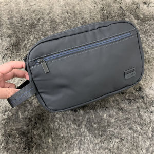 Large Capacity 5.5L Travel Cosmetic Storage: Handheld Toiletry Bag & Foldable Top Cover Ideal for Trips and Personal Hygiene