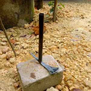 Blencong cangkul mini bahan baja super penggali tanah