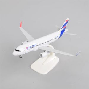 A320 Latam Airlines Chile Aircraft 20cm Metal Alloy Diecast Airplane Model Plane With Landing Gears Collection Gift Display Home