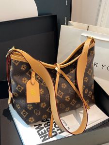 Large Capacity Fashion Print Tote Bag Womens Crossbody Commuter Underarm Bag Stylish Trendy PU Leather Casual Handbag
