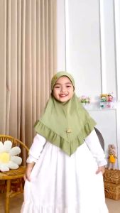 DESMONDA VIOLA - Hijab Anak Viola 3-7 th . Kerudung Anak Viola Logo Akrilik Pet Tali Ropel Belakang BY DESMONDA HIJAB