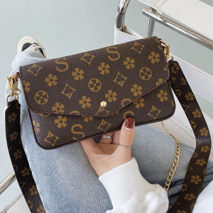 Fashionable Versatile Retro Leather Small Square Bag