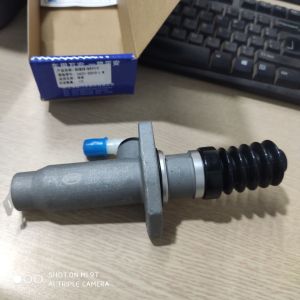 Tổng côn xe khách kinglong. xy lanh côn xe khách heo cái heo col hel côn xe khách kinglong... VIE PARTS