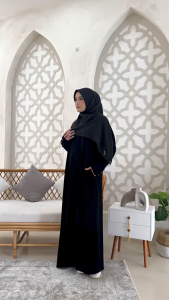 [NEW Mola Dress] Gamis hitam jetblack kiara polos premium | Abaya hitam anti uv mewah Albaneen.syari Ori untuk umroh dan haji bahan jet black dengan kacing tangan kekinian untuk wanita dewasa remaja busui