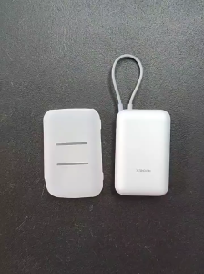 Silicone protective case for Xiaomi 10000 mAh pocket version power bank with built-in cable anti-drop and anti-slip