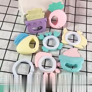 ONE-M383 Mainan Kerincingan Bayi Genggam Karakter Lucu BPA Free / Mainan Teether Gigitan Bayi Rattle