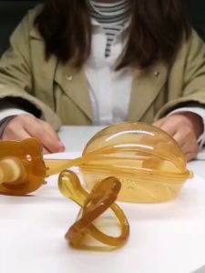 3 In 1 Portable Baby Pacifier Set Anti-drop Chain Nipple Box Silicone Teether Infant Newborn Holder