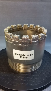 Mata Bor Coring Diamond Electroplated 5inch(133mm) untuk Pengeboran Batuan Keras Licin