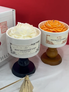 Scented Candle Gift Set | Camellia Flower Candle | Natural Soy & Coconut Wax | Long-Lasting Fragrance | Reusable Crystal & Aroma Diffuser Container | Elegant Gift