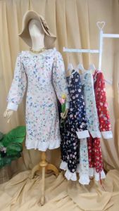 เดรส ผ้าไหมอิตาลี ลายกูหลาบ คอปก กระดูมหน้า เอวยืดหลัง มีเชื้อกผูกเอว 👉 ยาว 41 อก 40 เอว 28-36 ส์ 44