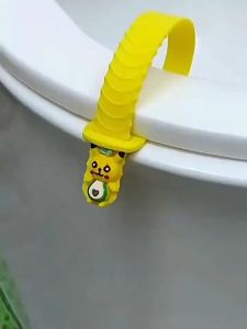 [SG] Toilet Seat Lifters /Avoid Toilet Seat Easy Clean Silicone Toilet Cover Handle Opener Home Lid Clamshell Toilet