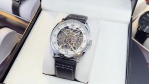OLEVS | OLEVS 6651 Đồng Hồ Đeo Tay Cơ Tự Động Dành Cho Nam Giới Casual Tonneau PUNK Phong Cách Dây Da Đồng Hồ Sang Trọng Có Thiết Kế Rỗng Với Màn Hình Hiển Thị Số La Mã