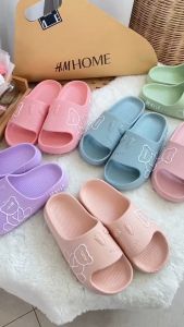 แฟชั่นมาใหม่ รองเท้าแตะ น่ารัก เบา ไม่ลื่น ไม่เปียก ไซส์36-41 สไตล์เกาหลี ผลิตในไทย(พร้อมส่ง)