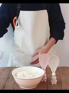 Centong Nasi Karakter Kelinci / Sendok Nasi Plastik Bisa Berdiri Rice Cooker Spoon Anti Lengket