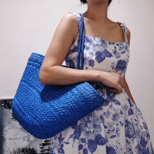 DaVee | Handmade woven straw bag beach bag shopping bag blue tote bag shoulder bag