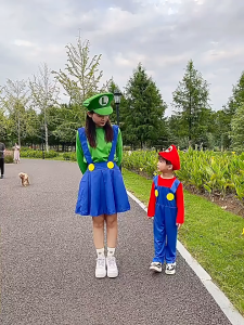 Family Cosplay Mario Costume Set – Kids & Adults Red & Blue Overalls for Halloween & Party